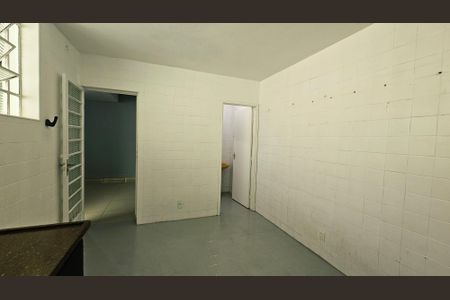 Casa à venda com 194m², 4 quartos e 2 vagas