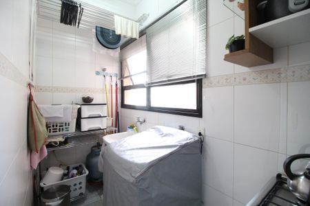 Apartamento para alugar com 74m², 2 quartos e 1 vagaÁrea de Serviço