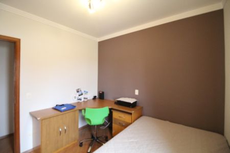 Apartamento para alugar com 74m², 2 quartos e 1 vagaQuarto