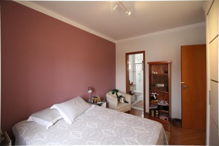 Apartamento para alugar com 74m², 2 quartos e 1 vagaSuíte