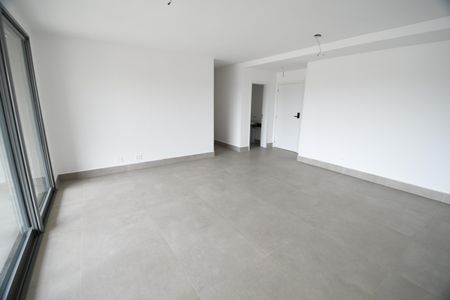 Sala de apartamento à venda com 3 quartos, 139m² em Cambuí, Campinas