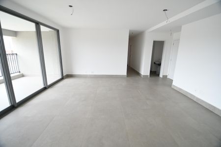 Sala de apartamento à venda com 3 quartos, 139m² em Cambuí, Campinas