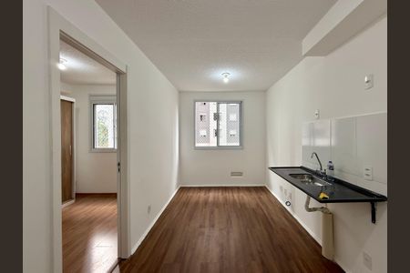 Sala/Cozinha de apartamento para alugar com 1 quarto, 24m² em Santo Amaro, São Paulo