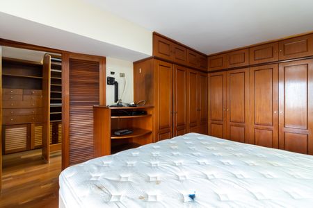 Apartamento para alugar com 393m², 3 quartos e 6 vagas Apartamento para alugar com 393m², 3 quartos e 6 vagasSuíte 1