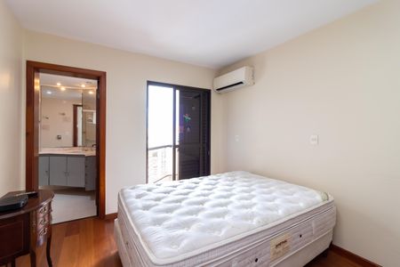 Apartamento para alugar com 393m², 3 quartos e 6 vagas Apartamento para alugar com 393m², 3 quartos e 6 vagasSuíte 2