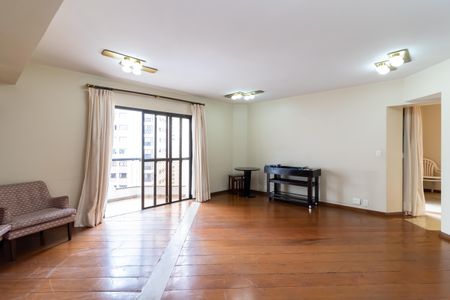 Apartamento para alugar com 393m², 3 quartos e 6 vagas Apartamento para alugar com 393m², 3 quartos e 6 vagasSala de Estar