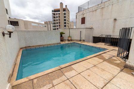 Apartamento para alugar com 393m², 3 quartos e 6 vagas Apartamento para alugar com 393m², 3 quartos e 6 vagasPiscina