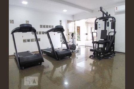 Apartamento para alugar com 393m², 3 quartos e 6 vagas Apartamento para alugar com 393m², 3 quartos e 6 vagasÁrea comum - Academia