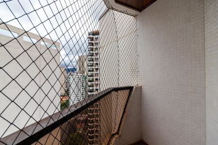 Apartamento para alugar com 393m², 3 quartos e 6 vagas Apartamento para alugar com 393m², 3 quartos e 6 vagasVaranda do Escritório