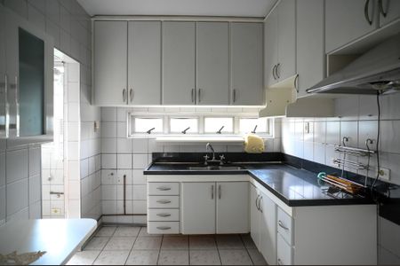 Apartamento à venda com 191m², 3 quartos e 2 vagasCozinha