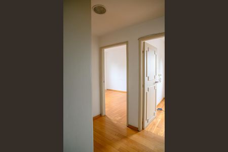 Apartamento à venda com 191m², 3 quartos e 2 vagasCorredor