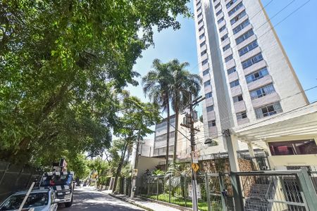 Apartamento à venda com 191m², 3 quartos e 2 vagas Apartamento à venda com 191m², 3 quartos e 2 vagasFachada