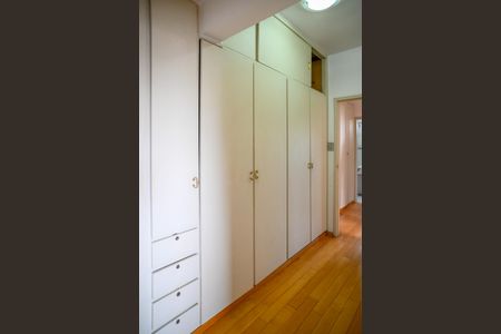 Apartamento à venda com 191m², 3 quartos e 2 vagasQuarto 1 - Suite