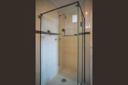 Apartamento à venda com 191m², 3 quartos e 2 vagasBanheiro Quarto 1 - Suite