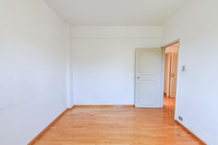 Apartamento à venda com 191m², 3 quartos e 2 vagas Apartamento à venda com 191m², 3 quartos e 2 vagasQuarto 1