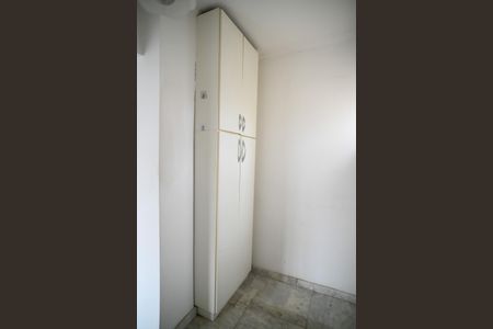 Apartamento à venda com 191m², 3 quartos e 2 vagasEscritório