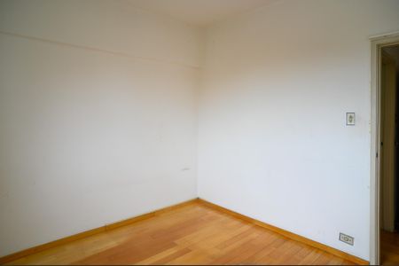 Apartamento à venda com 191m², 3 quartos e 2 vagasQuarto 2