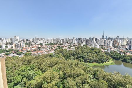 Apartamento à venda com 191m², 3 quartos e 2 vagas Apartamento à venda com 191m², 3 quartos e 2 vagasVista