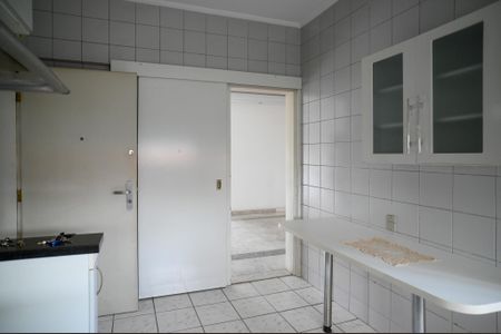 Apartamento à venda com 191m², 3 quartos e 2 vagasCozinha