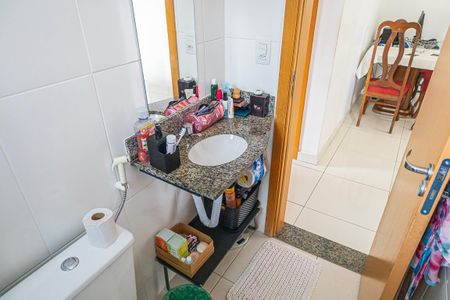Apartamento à venda com 57m², 2 quartos e 1 vaga Apartamento à venda com 57m², 2 quartos e 1 vagaBanheiro