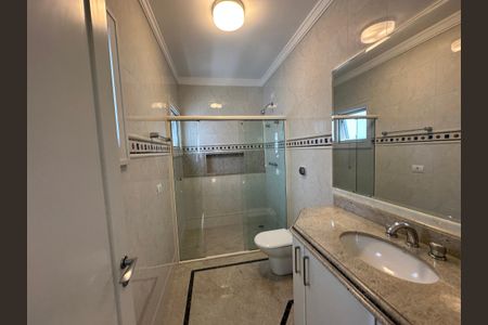 Casa de condomínio à venda com 470m², 4 quartos e 4 vagasBanheiro da Suíte 3