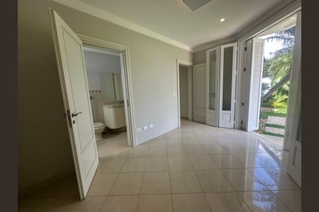 Casa de condomínio à venda com 470m², 4 quartos e 4 vagasSala de Almoço
