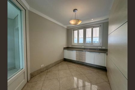 Casa de condomínio à venda com 470m², 4 quartos e 4 vagasCozinha