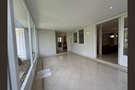 Casa de condomínio à venda com 470m², 4 quartos e 4 vagasVaranda da Sala