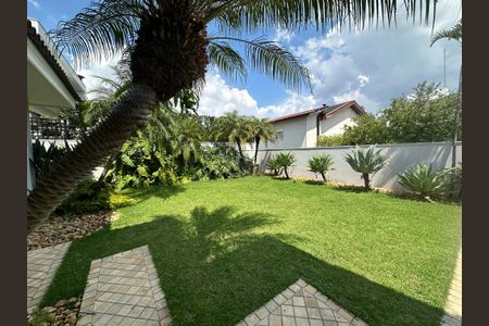 Casa de condomínio à venda com 470m², 4 quartos e 4 vagasQuintal