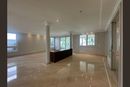 Casa de condomínio à venda com 470m², 4 quartos e 4 vagasSala