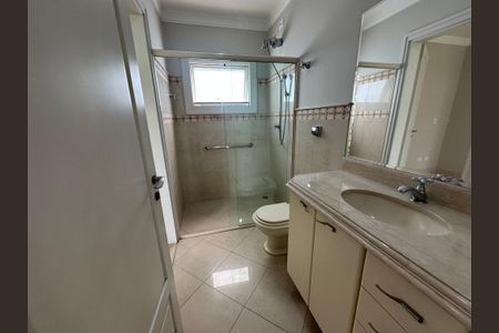 Casa de condomínio à venda com 470m², 4 quartos e 4 vagasBanheiro Social