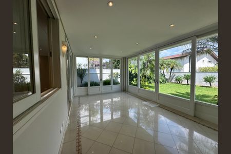 Casa de condomínio à venda com 470m², 4 quartos e 4 vagasVaranda da Sala