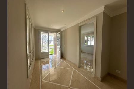 Casa de condomínio à venda com 470m², 4 quartos e 4 vagasHall de entrada