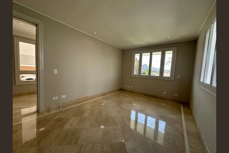 Casa de condomínio à venda com 470m², 4 quartos e 4 vagasEscritório