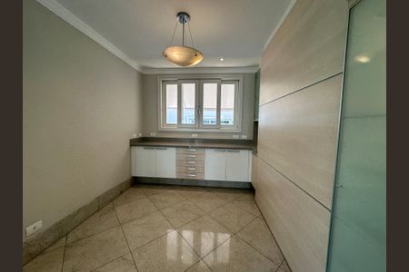 Casa de condomínio à venda com 470m², 4 quartos e 4 vagasCozinha