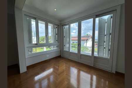 Casa de condomínio à venda com 470m², 4 quartos e 4 vagasSuíte 2