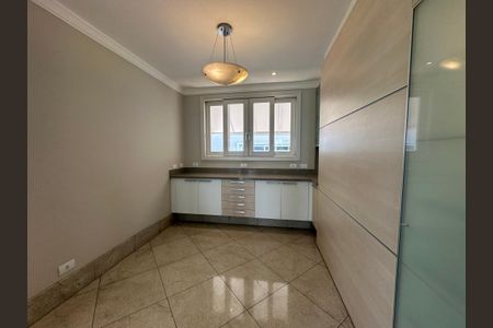 Casa de condomínio à venda com 470m², 4 quartos e 4 vagasCozinha