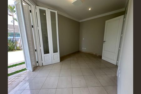 Casa de condomínio à venda com 470m², 4 quartos e 4 vagasSala de Almoço