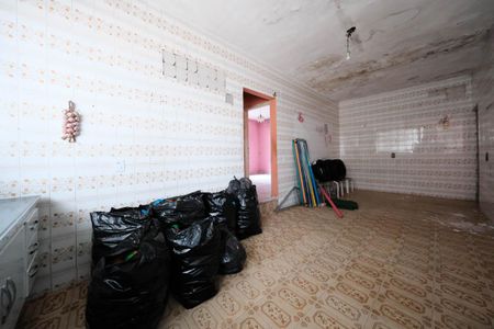 Sala/Cozinha de casa à venda com 5 quartos, 430m² em Vila Euthalia, São Paulo