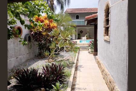 Casa para alugar com 360m², 3 quartos e 2 vagas Casa para alugar com 360m², 3 quartos e 2 vagasÁrea externa