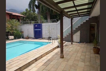 Casa para alugar com 360m², 3 quartos e 2 vagas Casa para alugar com 360m², 3 quartos e 2 vagasÁrea externa