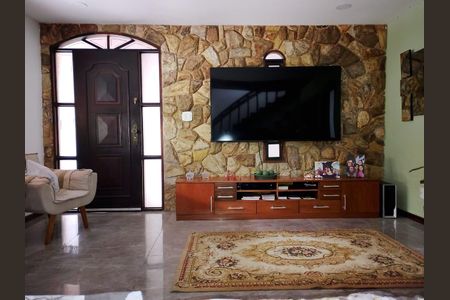 Sala de casa para alugar com 3 quartos, 360m² em Jacarepaguá, Rio de Janeiro