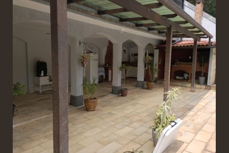 Casa para alugar com 360m², 3 quartos e 2 vagas Casa para alugar com 360m², 3 quartos e 2 vagasÁrea externa