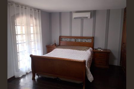 Casa para alugar com 360m², 3 quartos e 2 vagas Casa para alugar com 360m², 3 quartos e 2 vagasQuarto