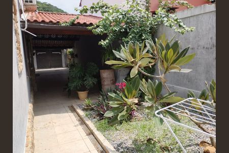 Casa para alugar com 360m², 3 quartos e 2 vagas Casa para alugar com 360m², 3 quartos e 2 vagasÁrea externa