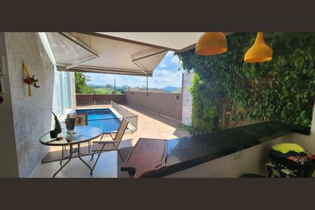 Casa à venda com 3 quartos, 280m² em Parque Sinai, Santana de Parnaíba