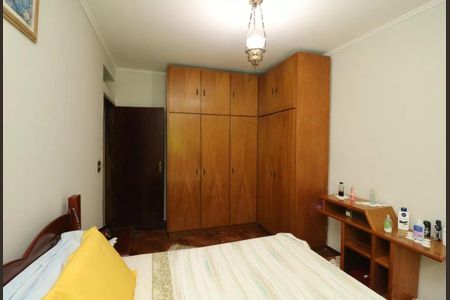 Casa à venda com 3 quartos, 224m² em Vila Antonieta, São Paulo