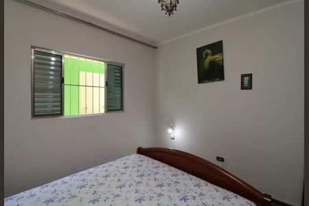 Casa à venda com 3 quartos, 224m² em Vila Antonieta, São Paulo