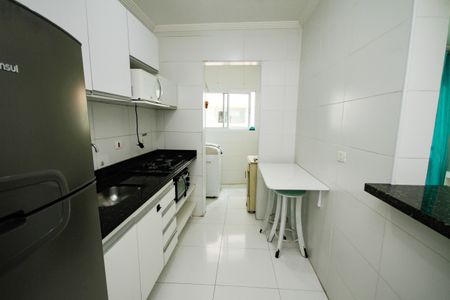 Cozinha de apartamento para alugar com 1 quarto, 55m² em Aviação, Praia Grande