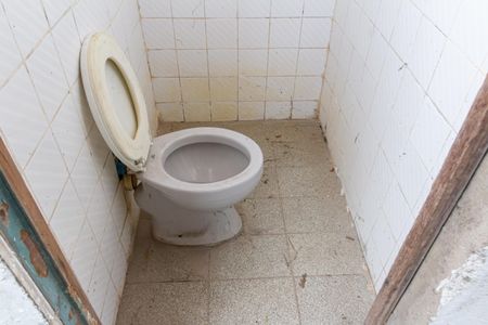 Casa para alugar com 360m², 5 quartos e 5 vagasBanheiro 3